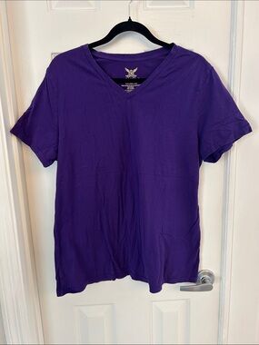 Clearance Faded Glory Deep Purple V-Neck Tee Fits Like XL.
